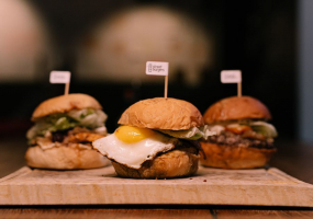 Street Burgers Āgenskalns