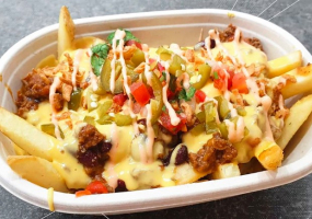 Papa frita Poutinerie