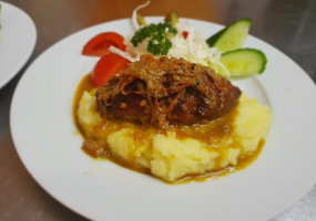 Broniaus Šeimos Baras