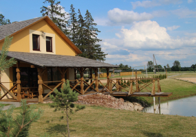 Pušiniškių sodyba