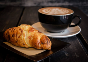 Cosmos kavos ir kokteilių baras