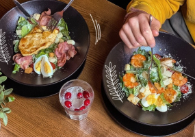 Talutti Bakes 'n' Shakes