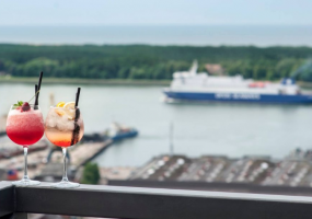 SKY 21 Terrace by BarBar'a