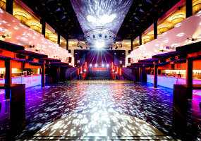 Pramogų salė Vakaris